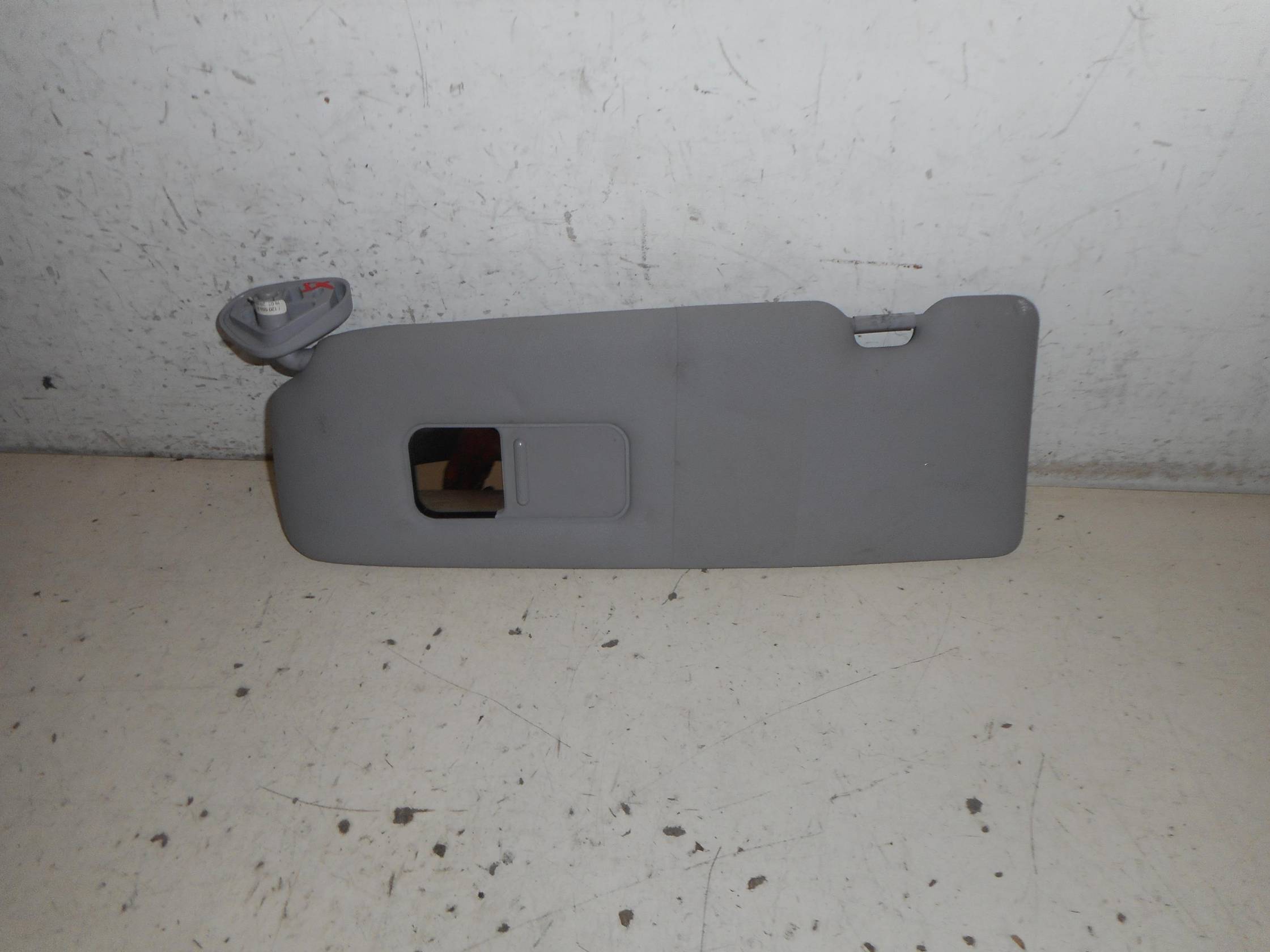 Aletta parasole parabrezza sx.